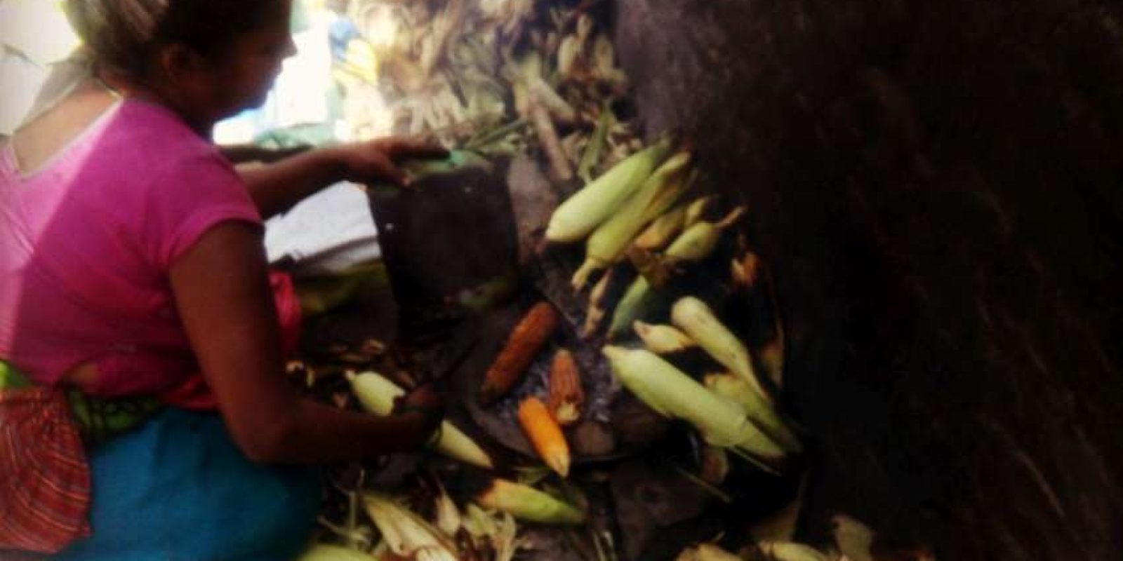 20160803030412_corn_seller