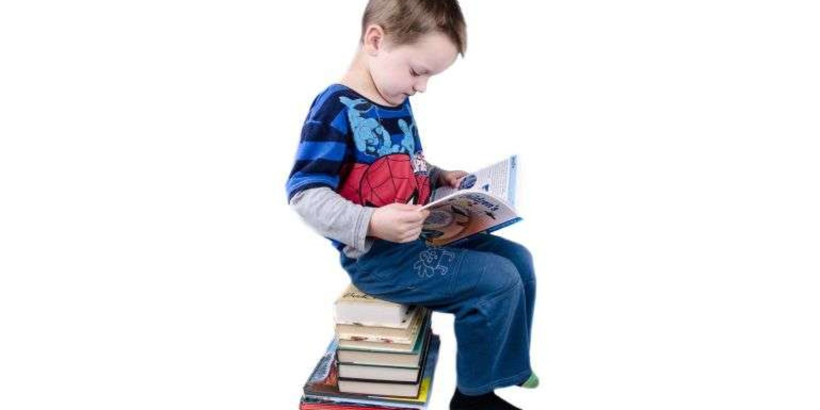 20161107124941_sitting-on-books