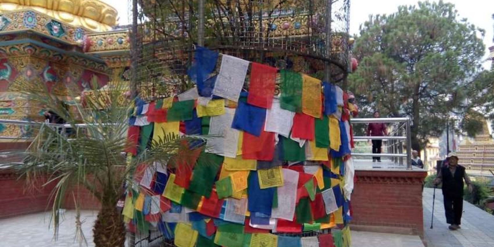 20170504125859_prayer_flags