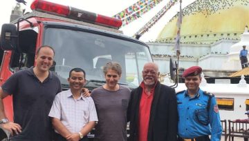 20171130034942_FireTruckBoudhaStupa 20171130034942_FireTruckBoudhaStupa