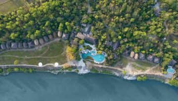 Barahi Jungle Lodge