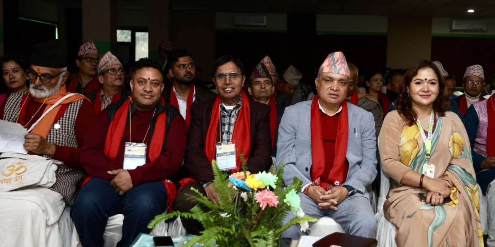 Dialogue between Vedanta and Science on the Origin of Life & Evolution Dialogue between Vedanta and Science on the Origin of Life & Evolution
