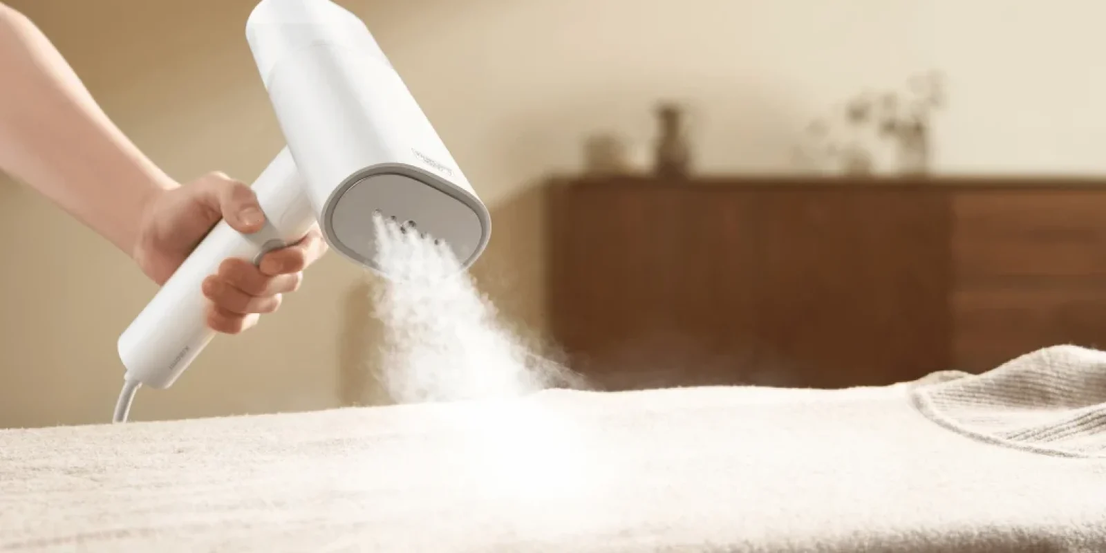 Handheld Garment Steamer Handheld Garment Steamer